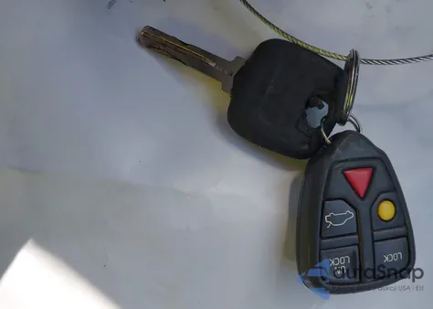 2002 Volvo S60 Awd from USA, damaged, VIN YV1RH58D622109553